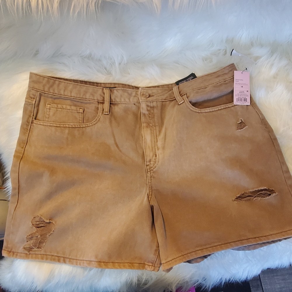 Women's Tan Distressed Shorts